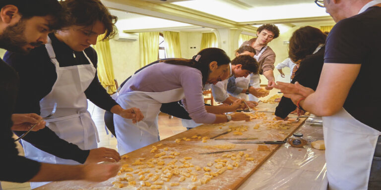 team building cooking class langhe roero monferrato